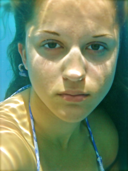 Underwater - Face Underwater2 adult photos