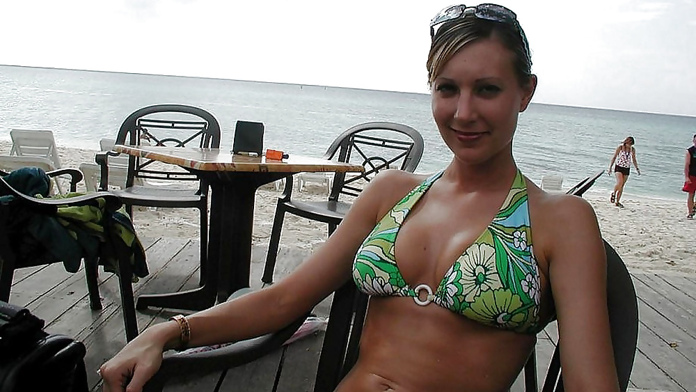 i love bikini girls--24 adult photos