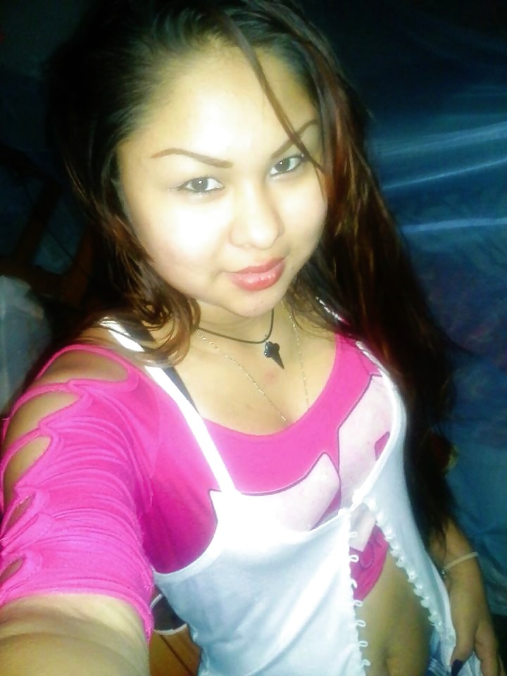 Nicaraguan teen 18yo Claudia Carrillo Mora (facebook) adult photos