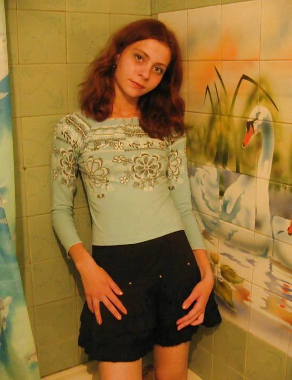 RUSSIAN TEEN POSING adult photos