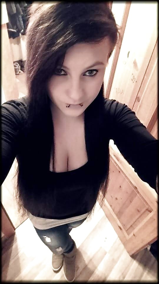 Wichsvorlage Angelika H. (Dicke Titten) adult photos