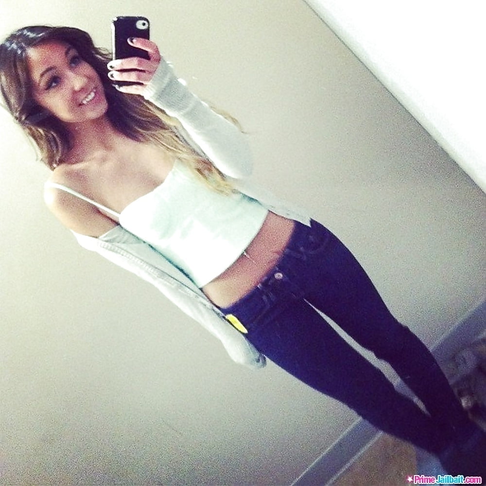 American Slut Bombshell adult photos