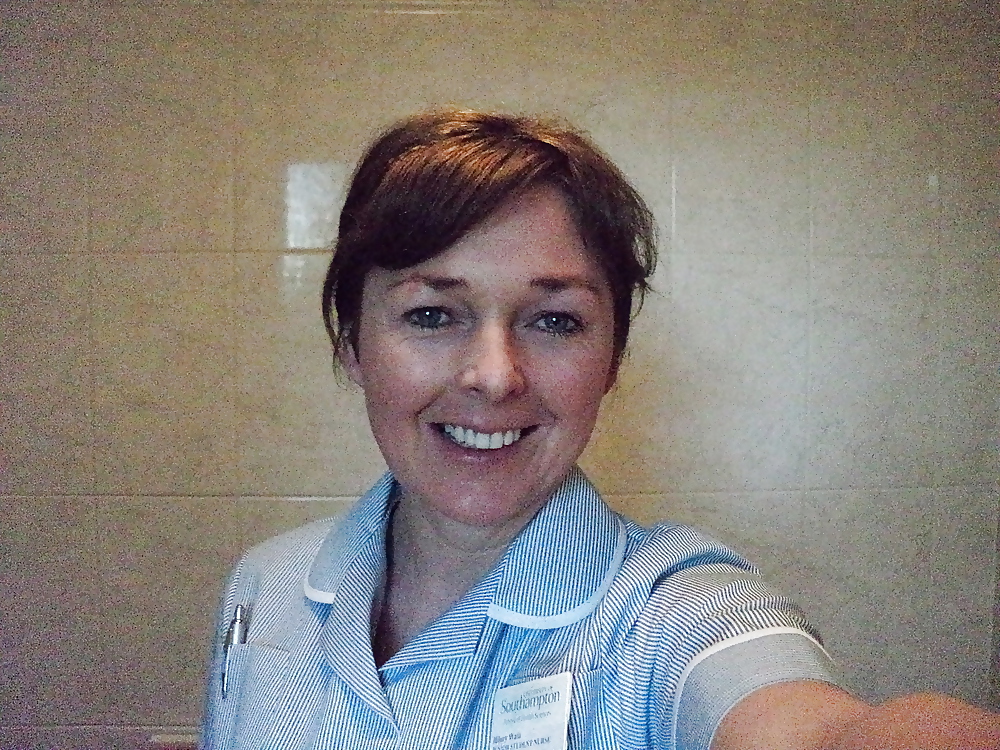 Hot UK MILF Nurse adult photos