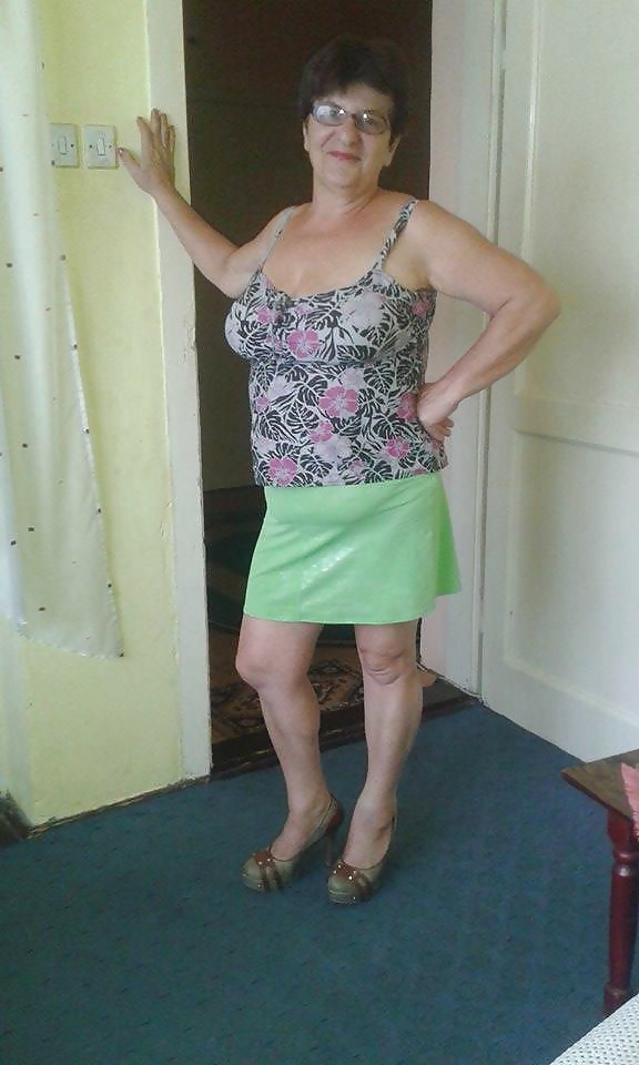 Mrs. J - Mature Peasant Whore adult photos