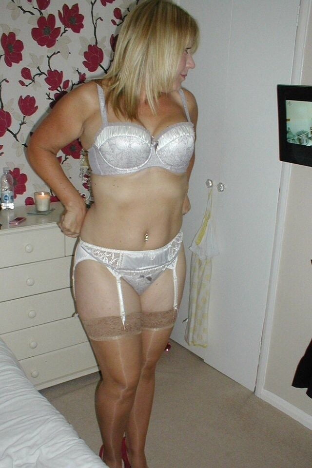More sexy lingerie- 42 Photos 