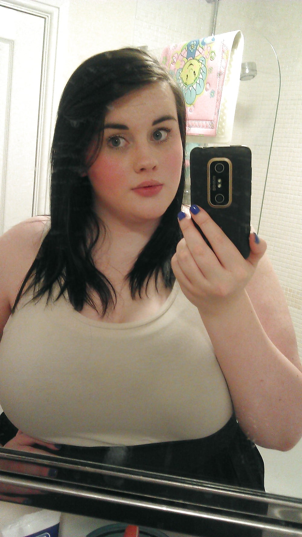 Huge Tits Cute Face adult photos