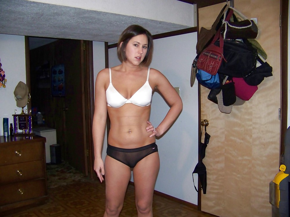 REAL GIRLS FROM AROUND THE WORLD - ALISON adult photos