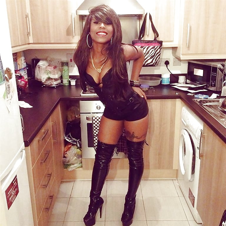 Nothing compares to an old cougar (88) adult photos