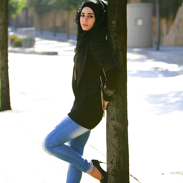 Arab beauty 36 - Cum on her adult photos