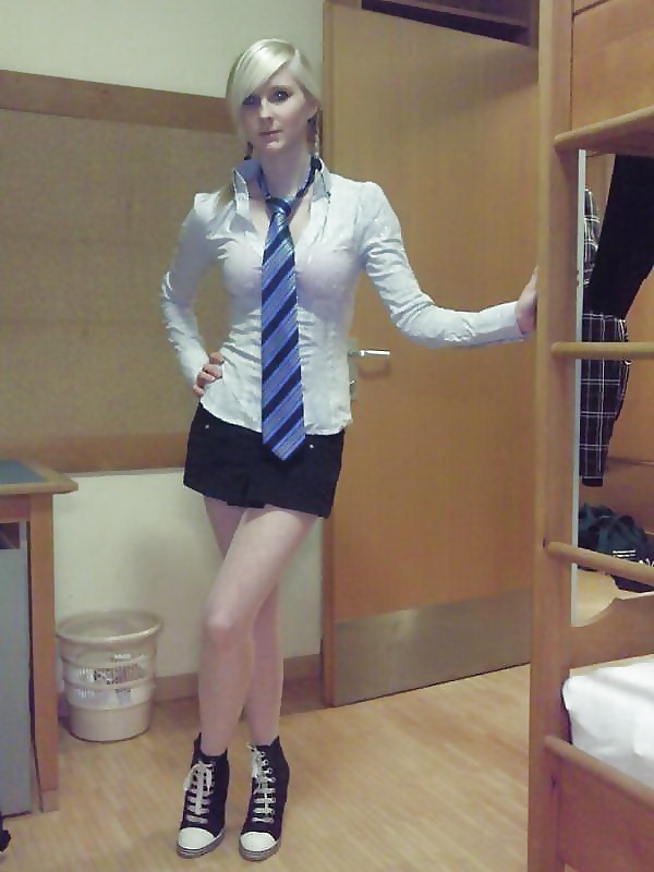 Joolie the Skoolie pt8 adult photos