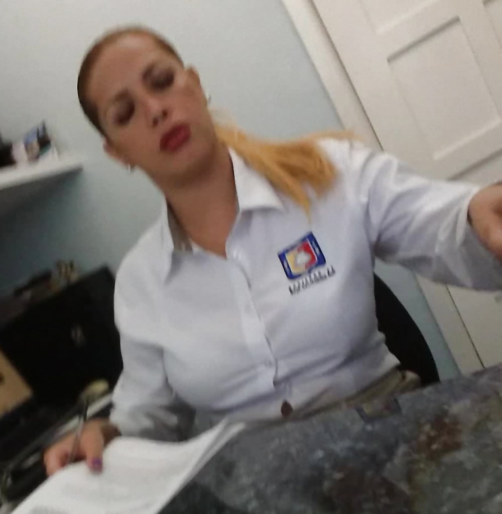 Secretaria adult photos