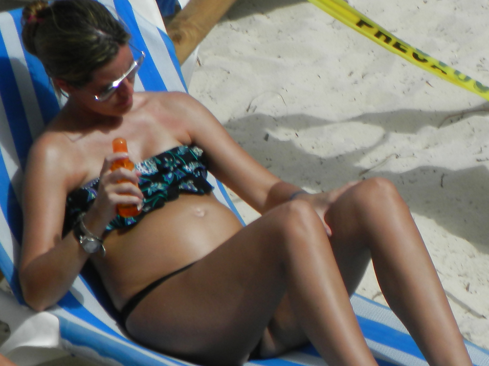 Sneaky beach shots part 1 adult photos