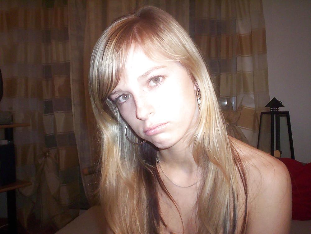 Amateur Young Blond Teen adult photos