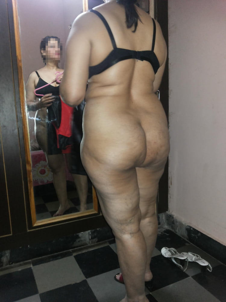 18. Indian wife exposed by hubby - 139 Photos 