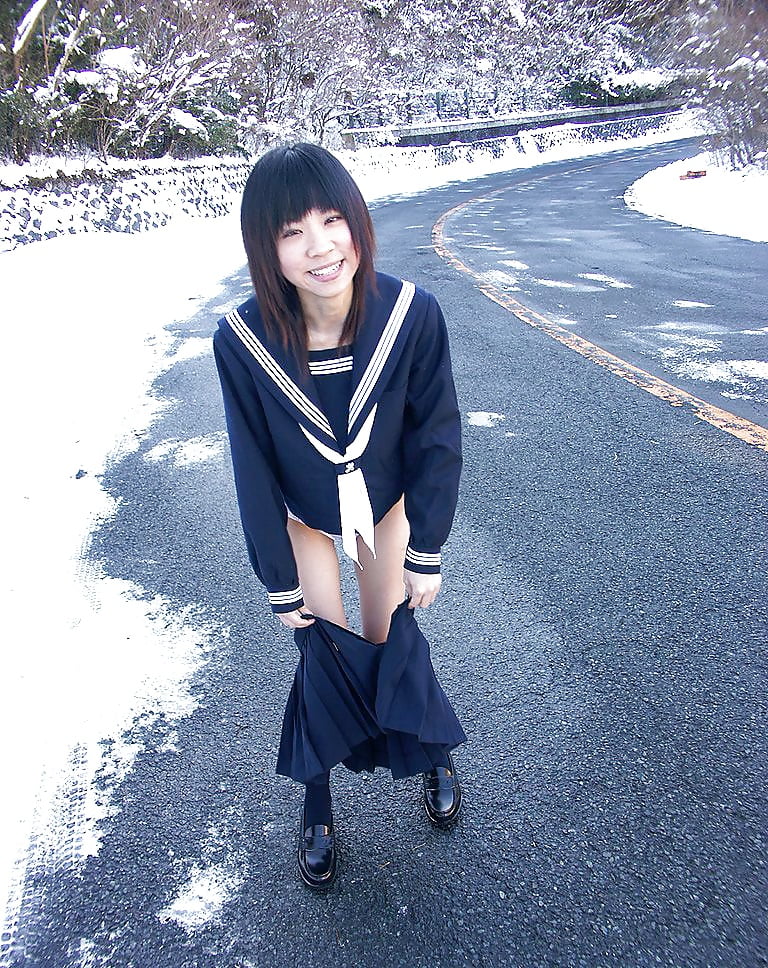 Japanese amateur outdoor 375 adult photos