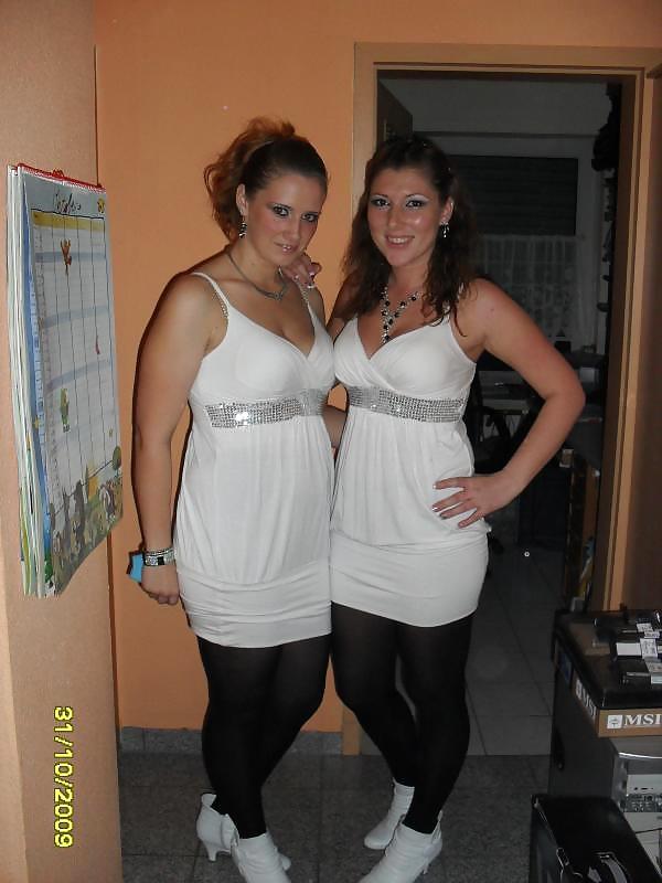 paar maedels adult photos