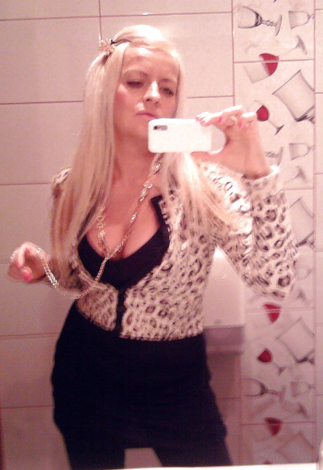 Polish Milf Agnieszka adult photos