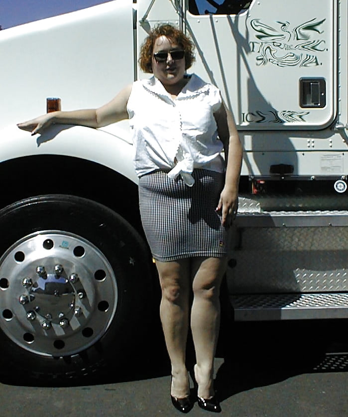 Ex Wife #28 Wht Semi, Mini Shirt & Heels adult photos