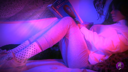 lucid dreamgirl legs         