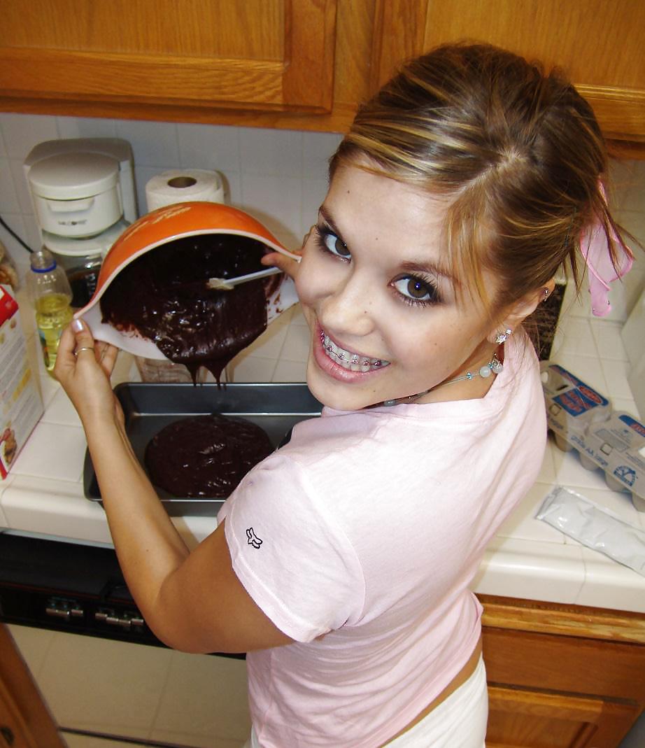 Horny Topanga - Playing with food adult photos