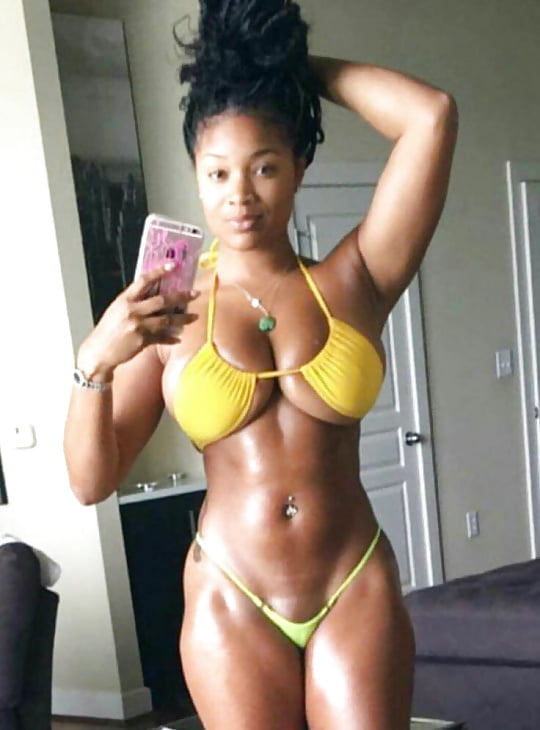 Black Women: Selfies 16 adult photos