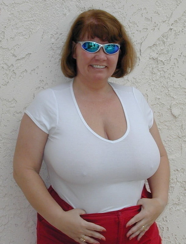 Bbw mix 1493 (Braless) - 16 Photos 