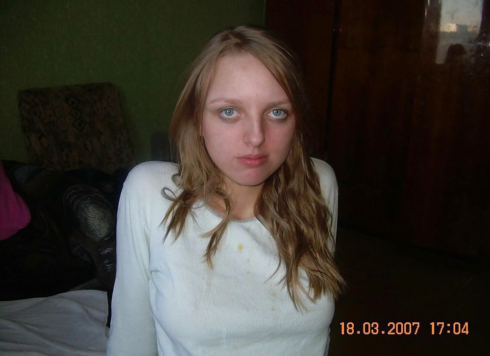 Russian Girl Posing adult photos