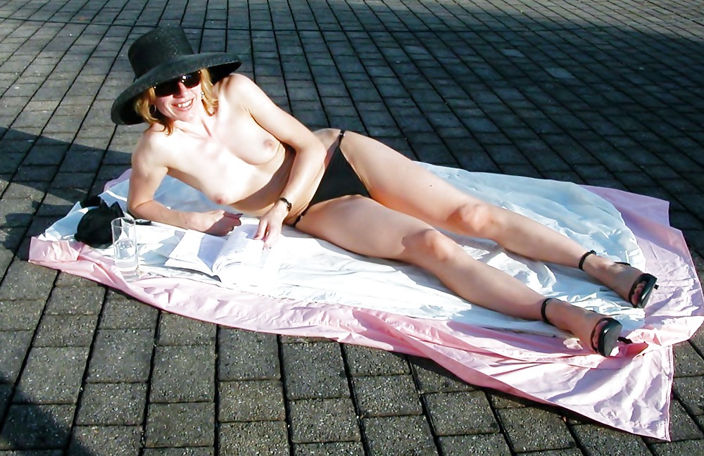 very sexy milf adult photos