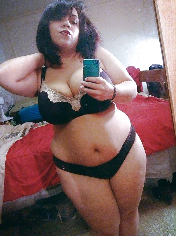 Sexy BBW Woman adult photos