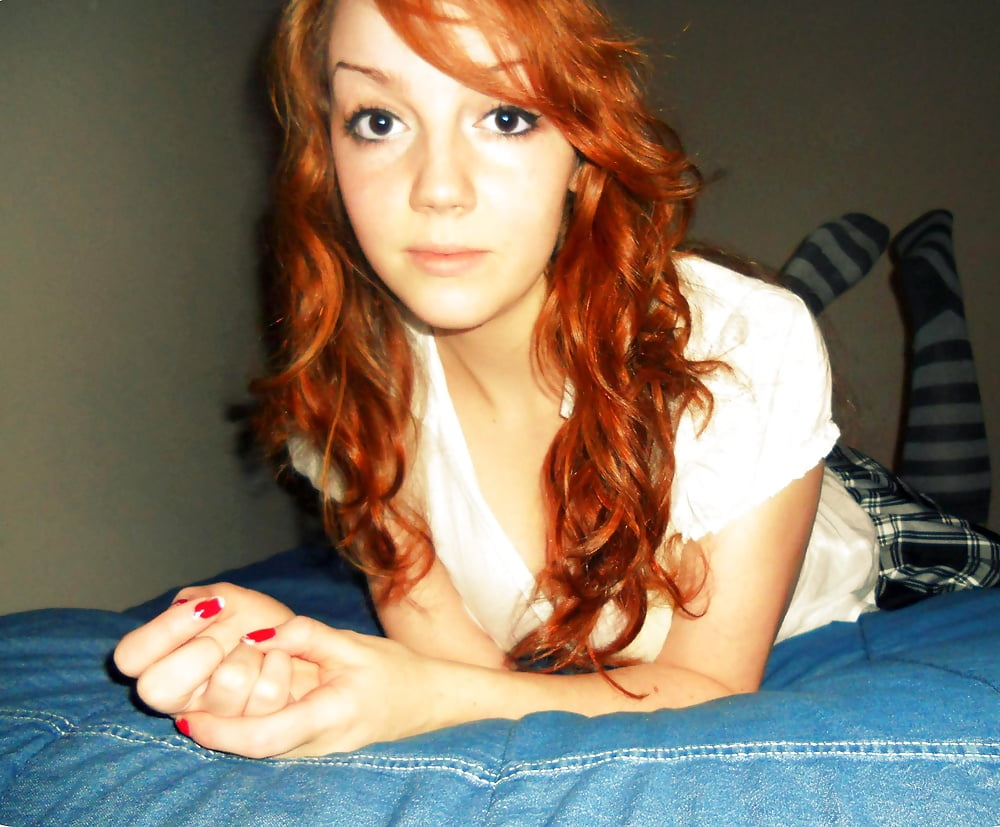 Une belle rousse 01 adult photos