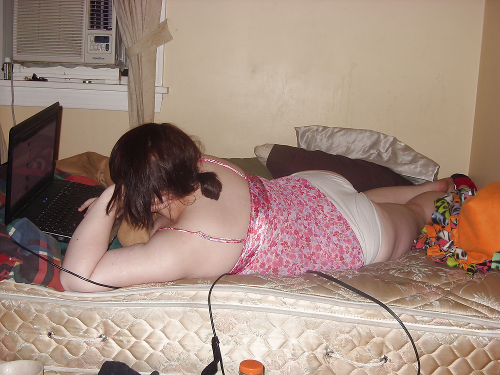 SmutDates.com Username 'SammanthaXO' adult photos