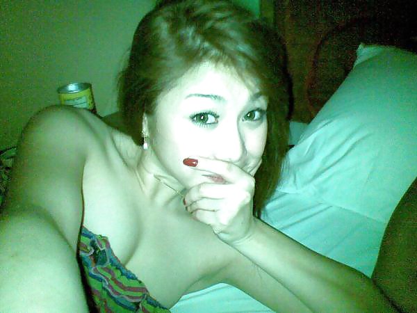 Barely Legal Filipina Teens adult photos