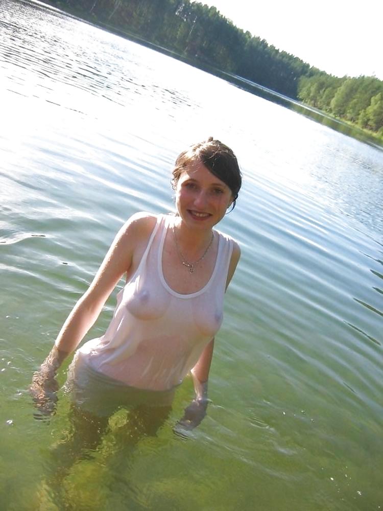 SUPER HOT...GIRLS IN WET SHIRTS adult photos