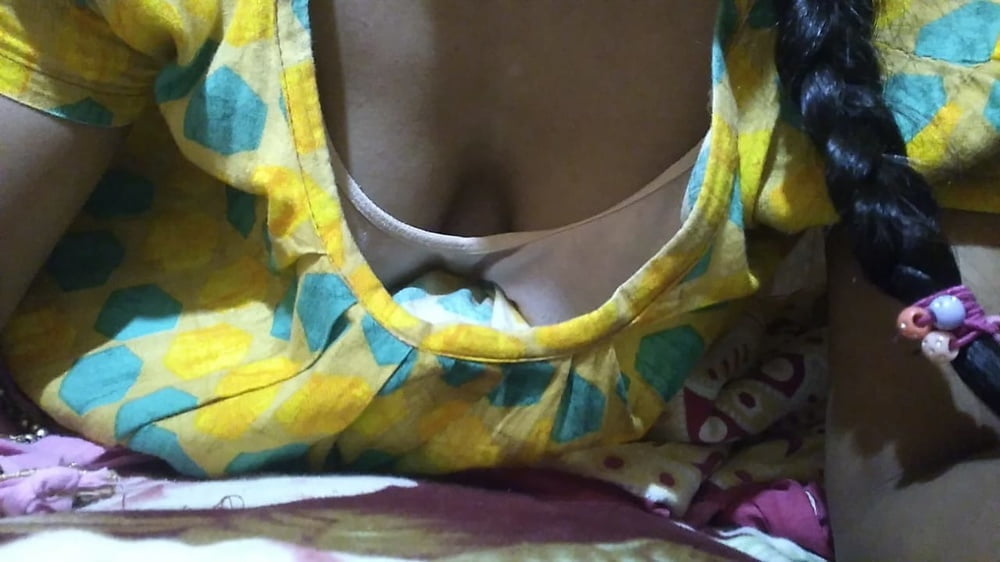 Hot bengali bhabhi showing her big boobs and shaved pussy - 255 Photos 