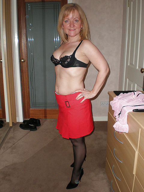 My favorite amateur mature milf - got more of her??? adult photos