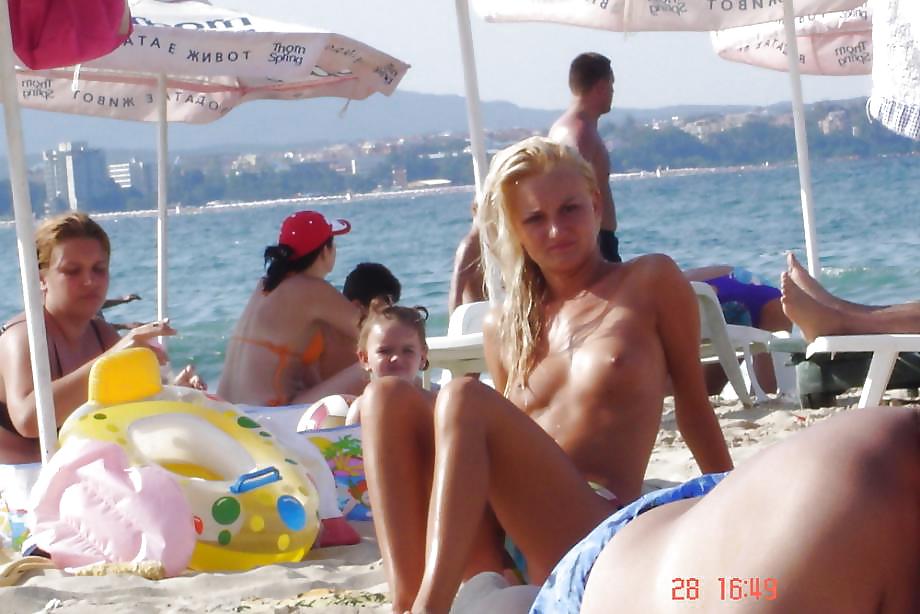 Bulgarian amateur girls at the beach adult photos