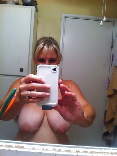 Selfie Big Tit Babes - Vol 3! adult photos
