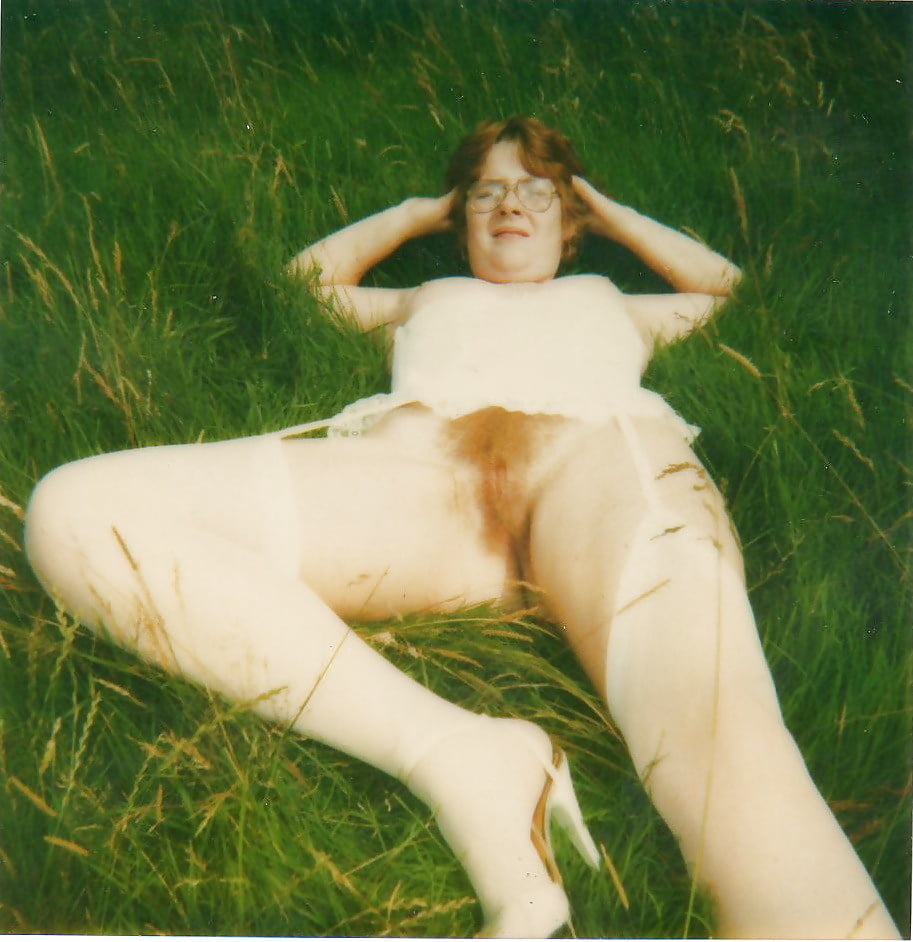 Suzanne - Vintage Classic Retro 80's Polaroid Pictures adult photos