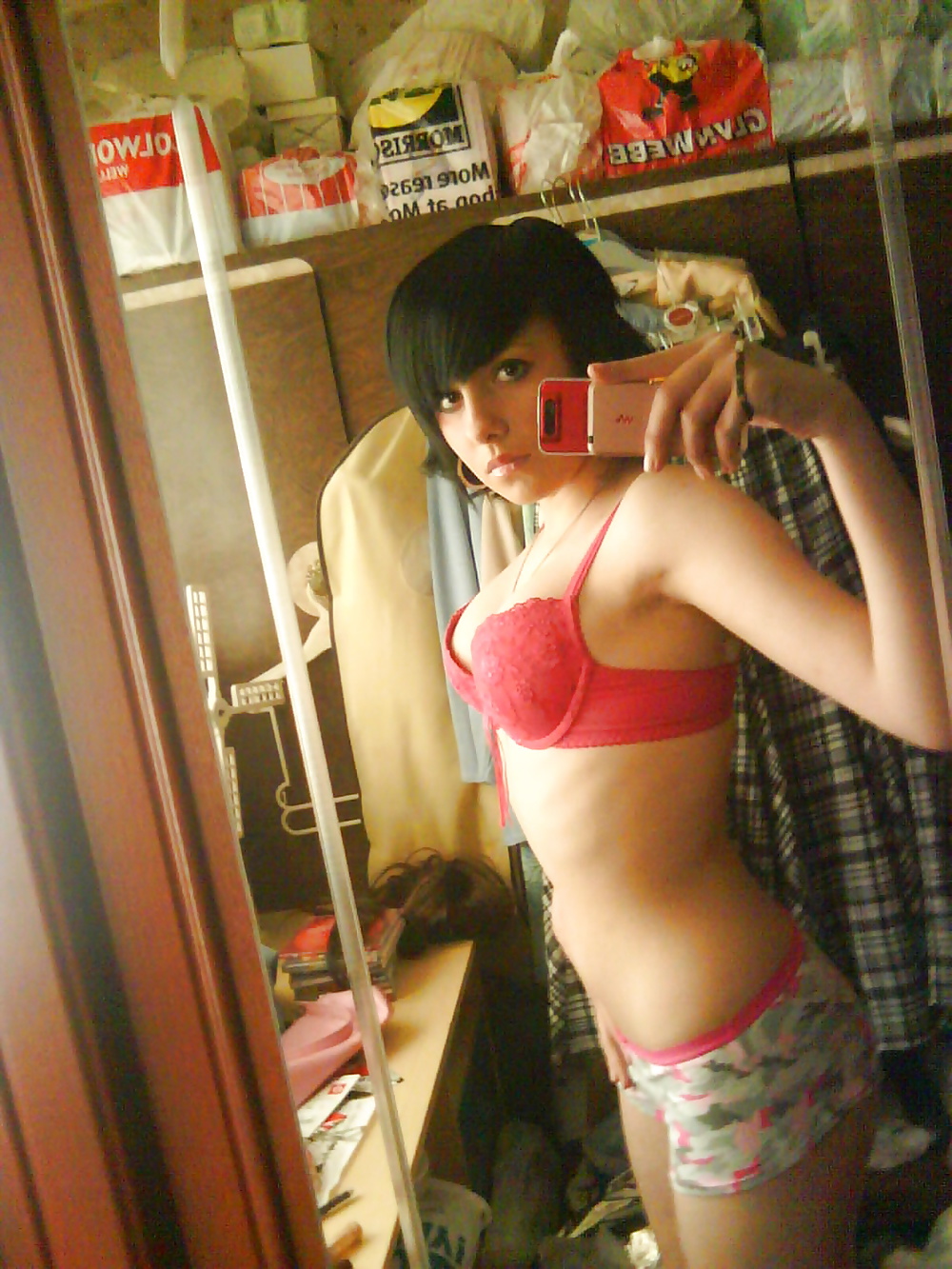 Cute Emo girl from Belgium adult photos