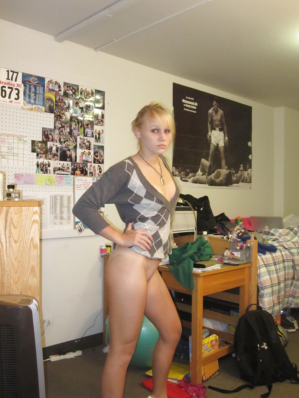 COLLEGE LIFE STEPH adult photos