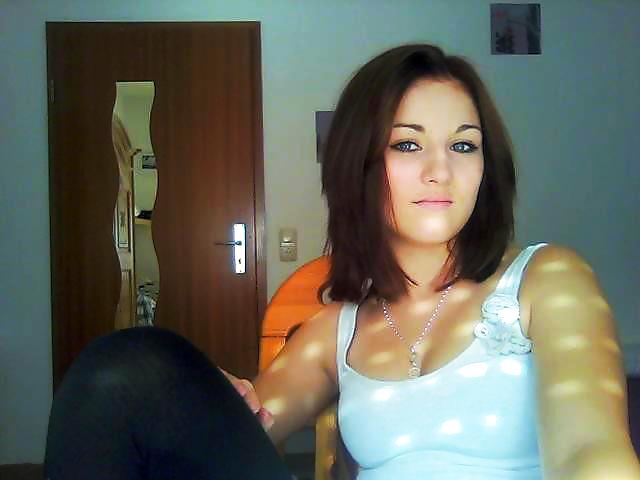 Please fake, tribute or comment my friend karin & friends adult photos