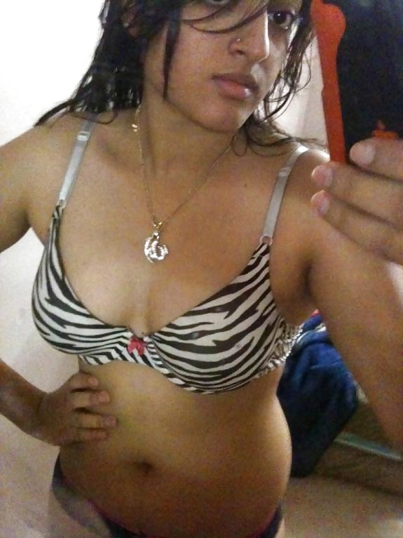 High Class Girl selfie Pics adult photos