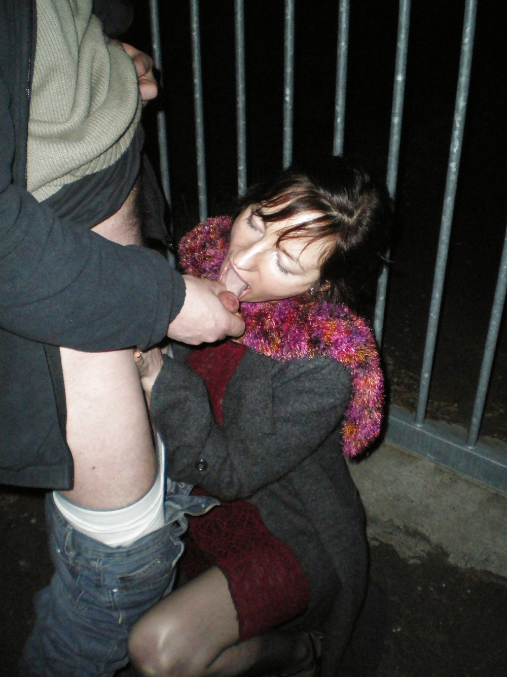 Salope soumise au parking. adult photos