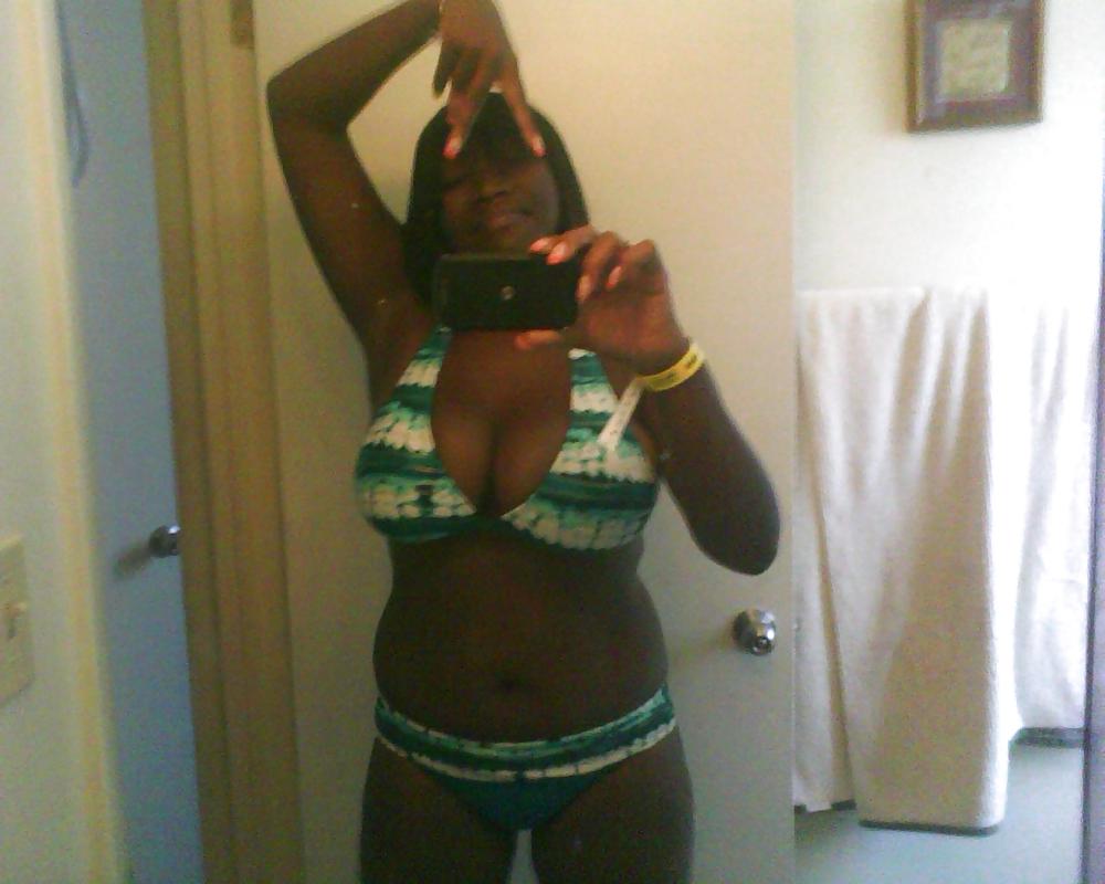 Big Tit Black Babes From, SmutDates.com adult photos