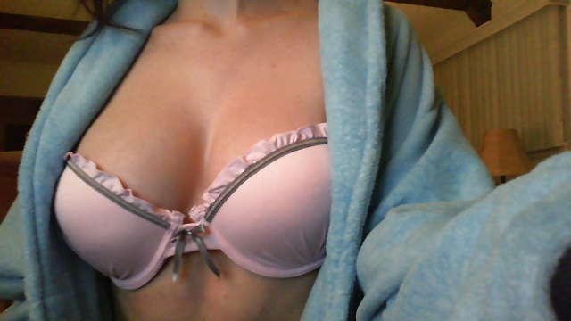Girls of 4chan - Yellow Jacket adult photos