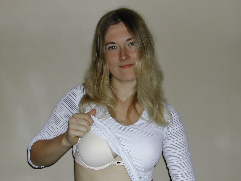 ALL AMATEUR - Here is CHLOE adult photos