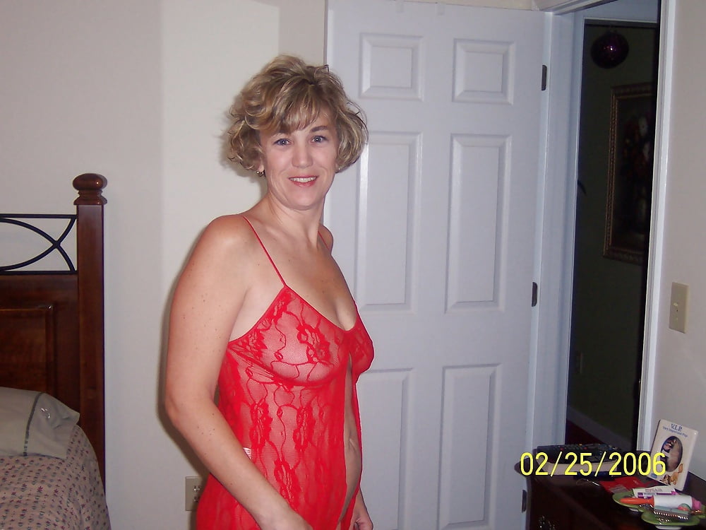 poses some of my sensual bolnd adult photos