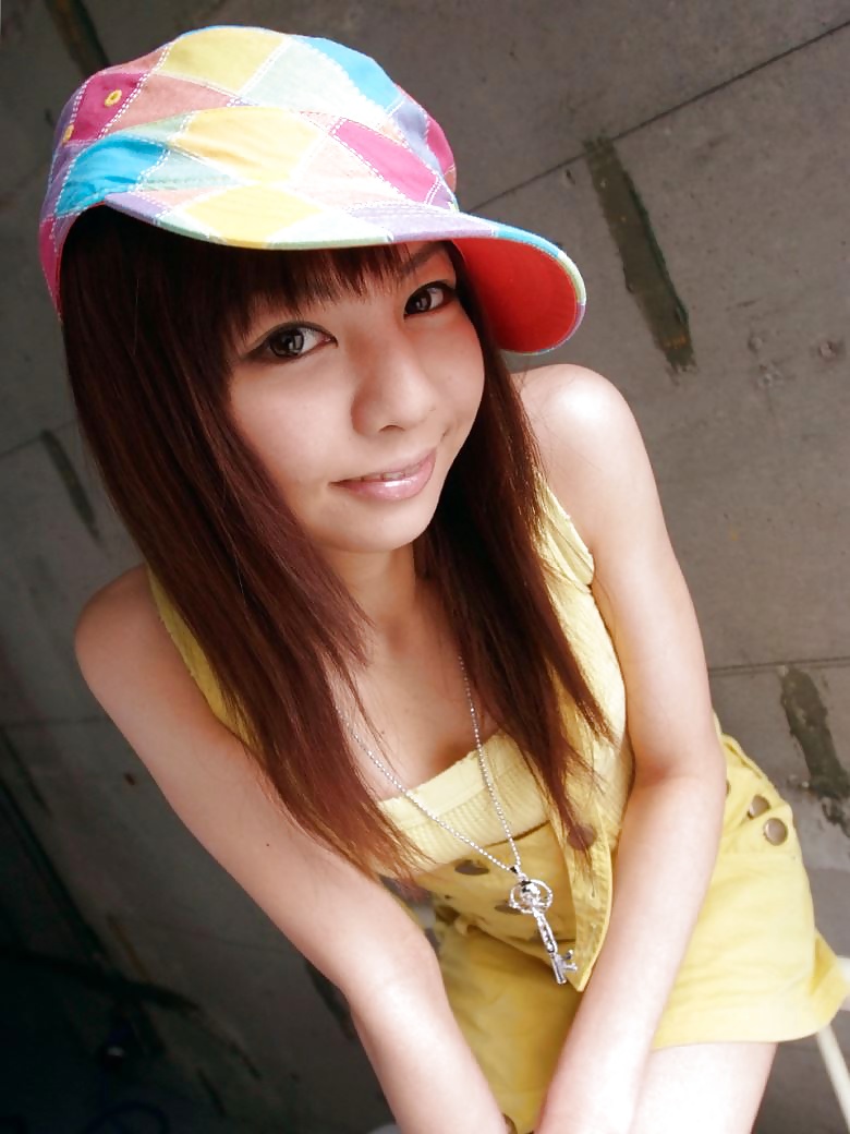 Japan  teen girls adult photos