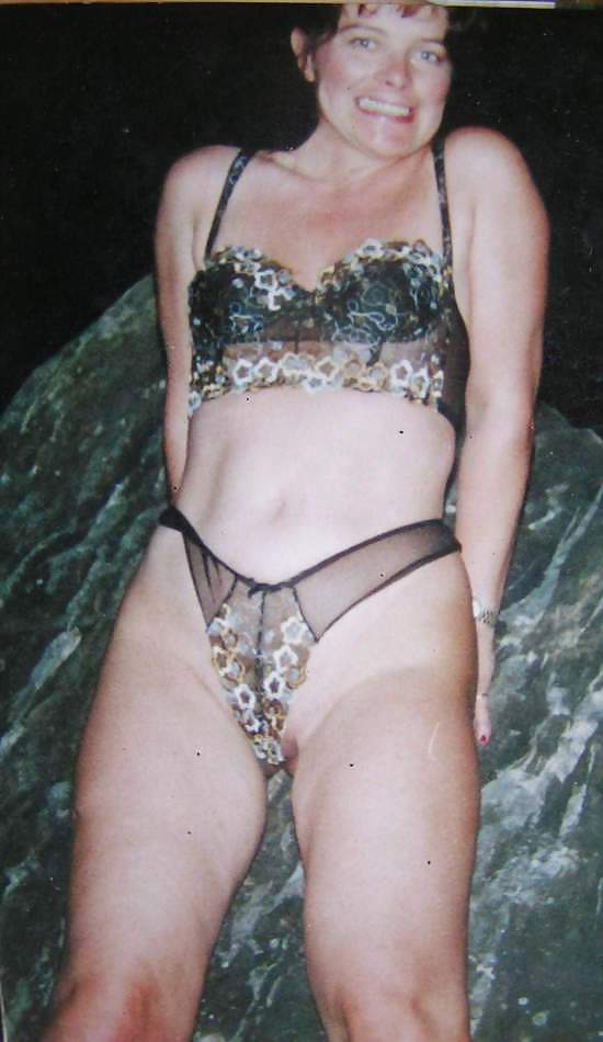Sylvia Outdoor adult photos