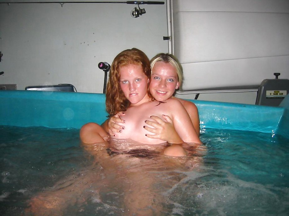 Girls Bathing and Showering 5 adult photos